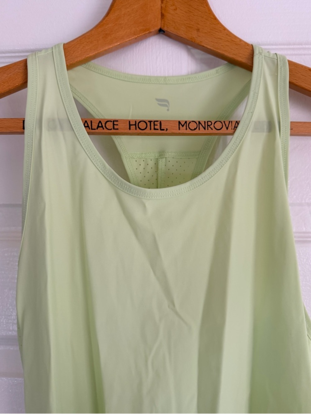 Fabletics Light Lime Performance Tank Size S - Picture 3 of 8